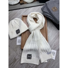 Loewe Caps Scarfs